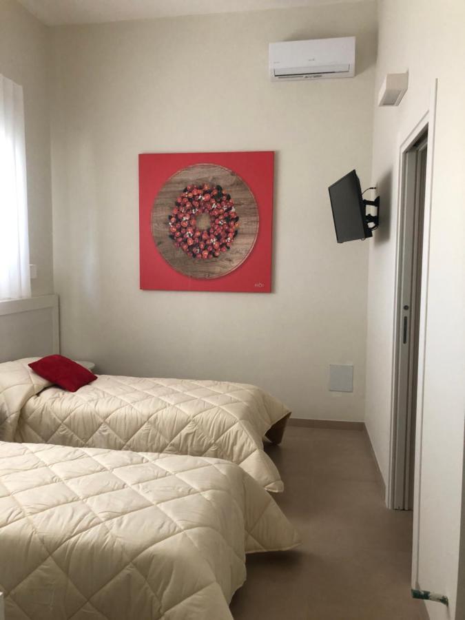 Paleat-Manduria Bed & Breakfast ภายนอก รูปภาพ