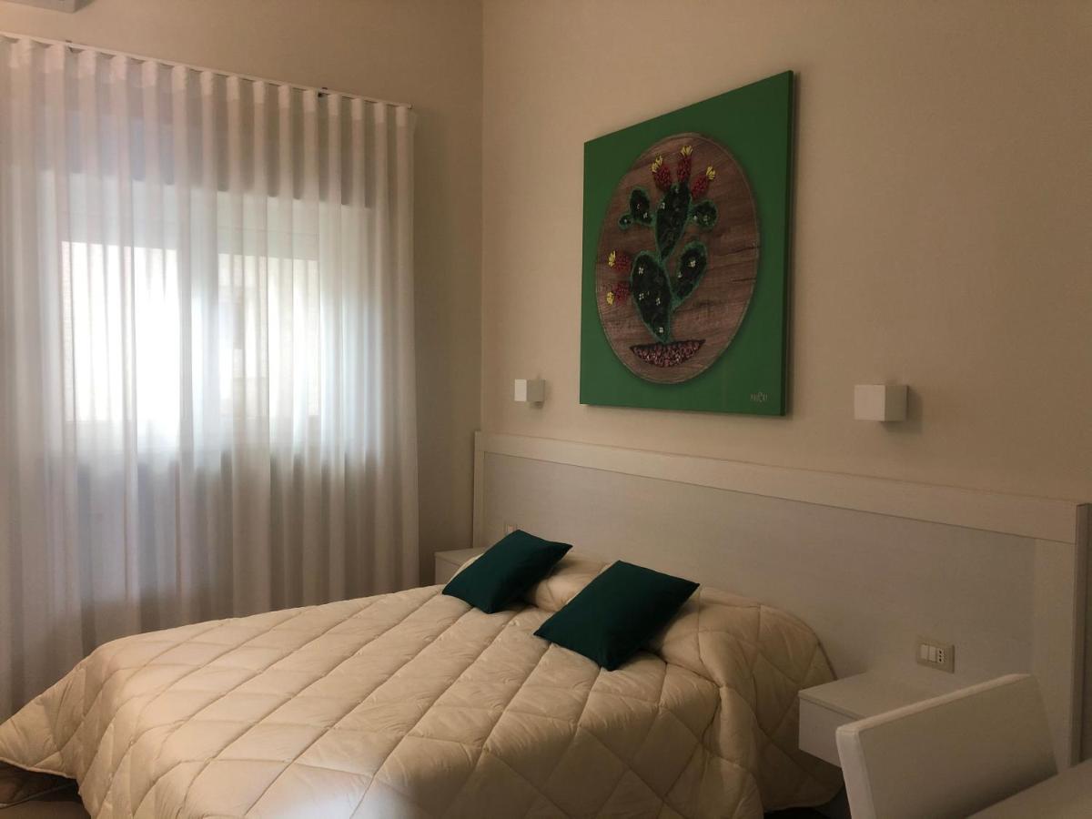 Paleat-Manduria Bed & Breakfast ภายนอก รูปภาพ