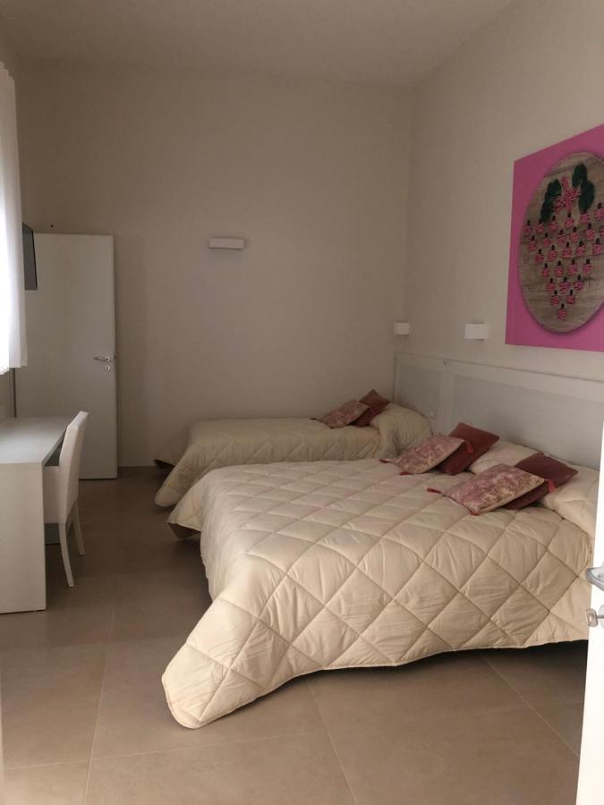 Paleat-Manduria Bed & Breakfast ภายนอก รูปภาพ